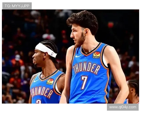 沙尔克正式签下西部联18岁后卫伦纳德 预计未来成队内重要成员